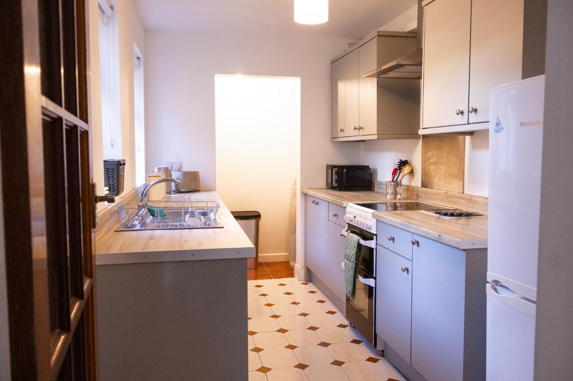Victoria Road Guesthouse بلفاست المظهر الخارجي الصورة
