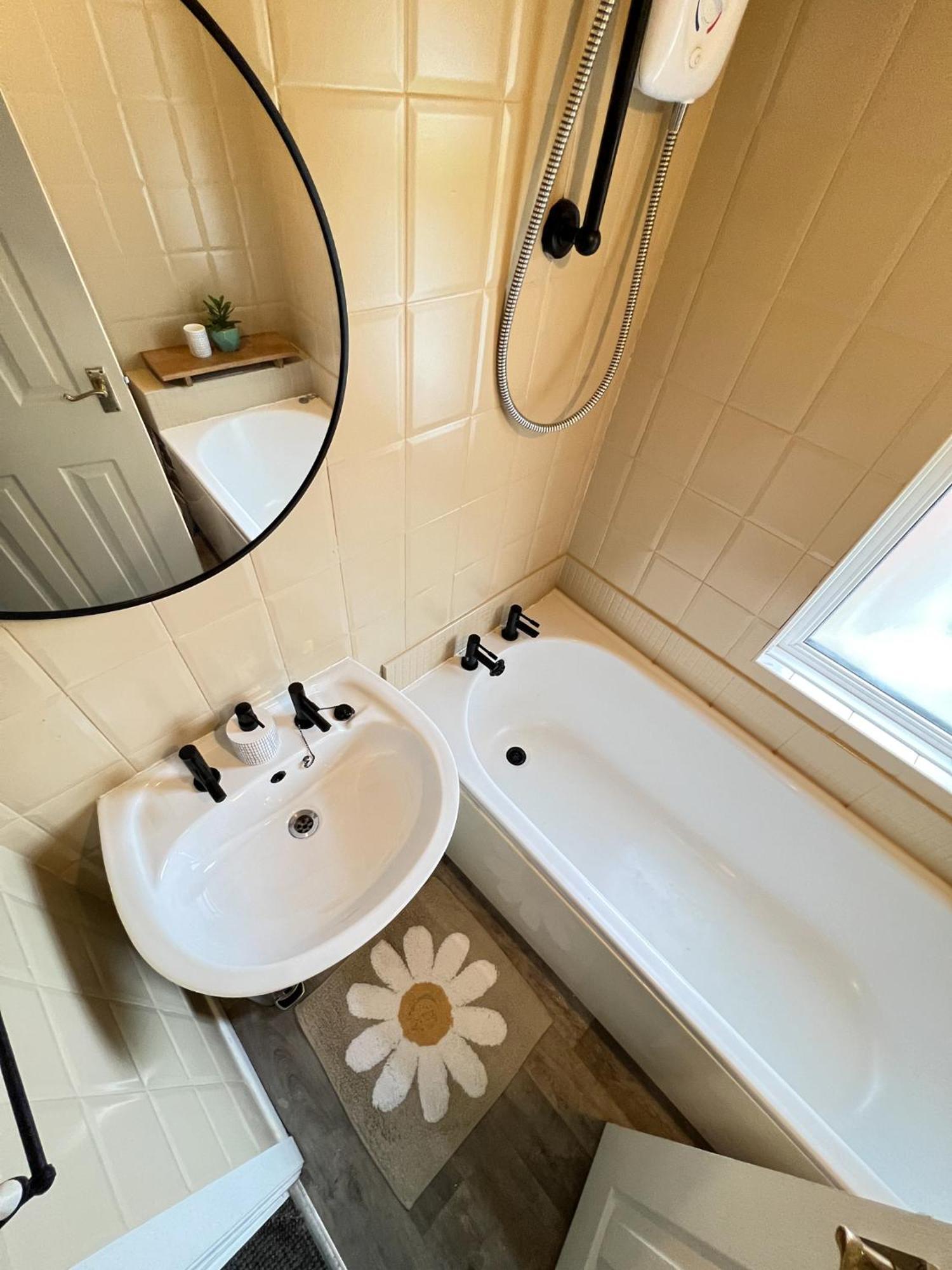 Victoria Road Guesthouse بلفاست المظهر الخارجي الصورة